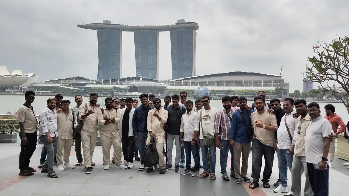 Urbanrise colleagues at Marina Bay